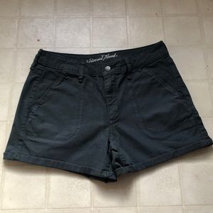 Universal Thread Shorts